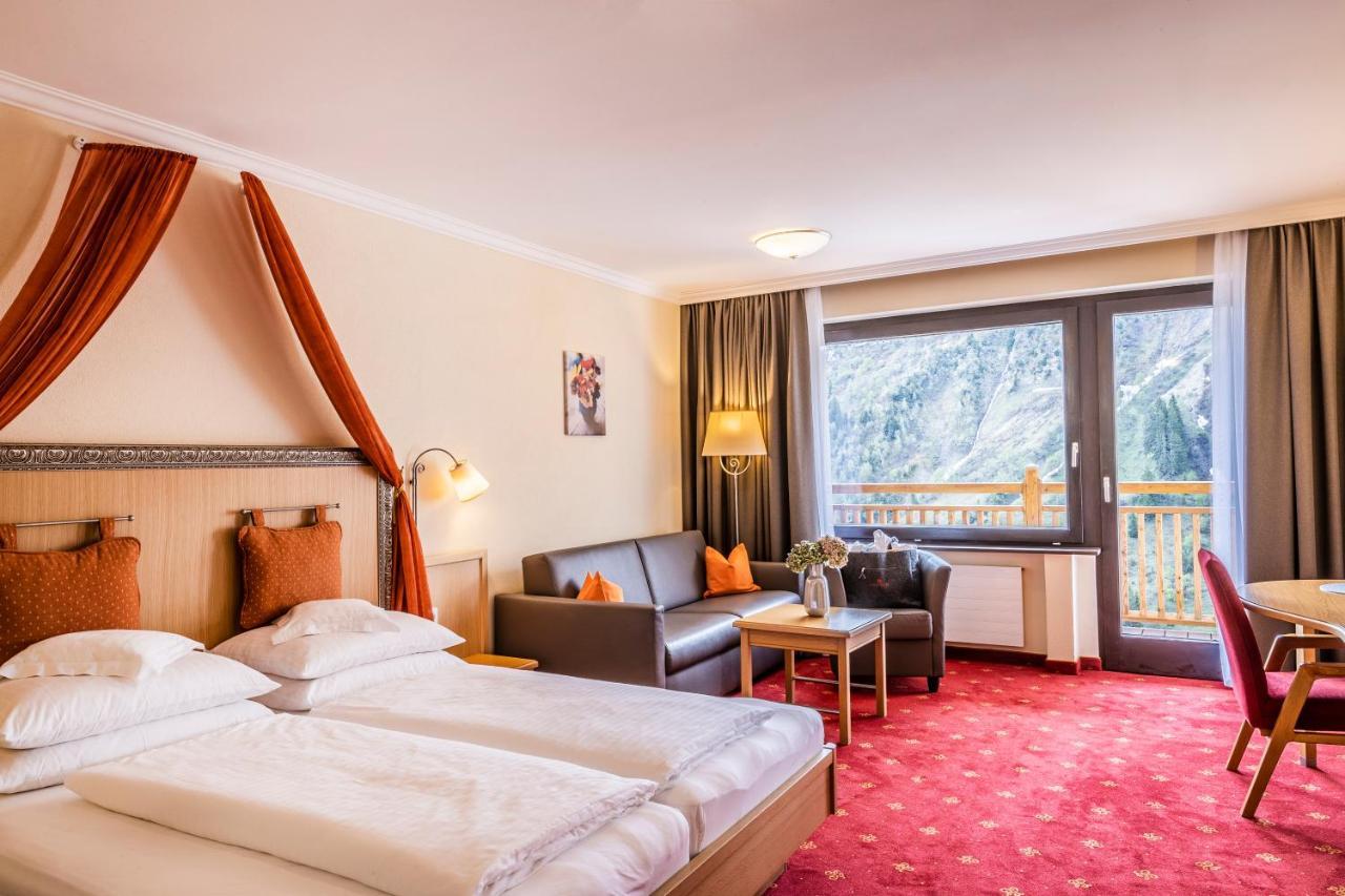 Damuelser Hof - Wellness & Spa Ngoại thất bức ảnh